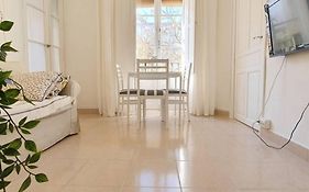 Apartamento suite San Roque. Street Lecha Marzo.